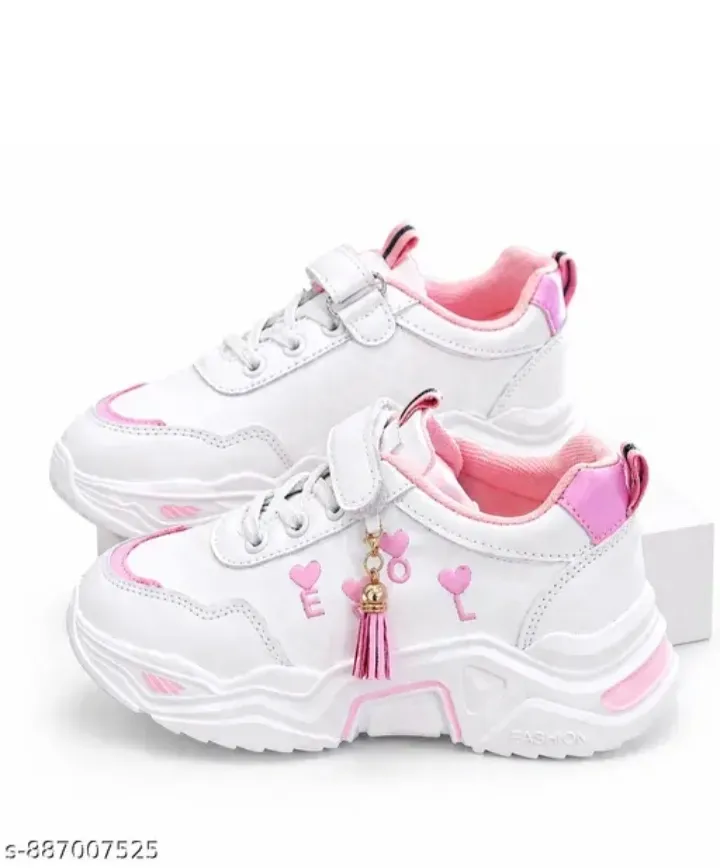 Attractive sports shoes for women (4)