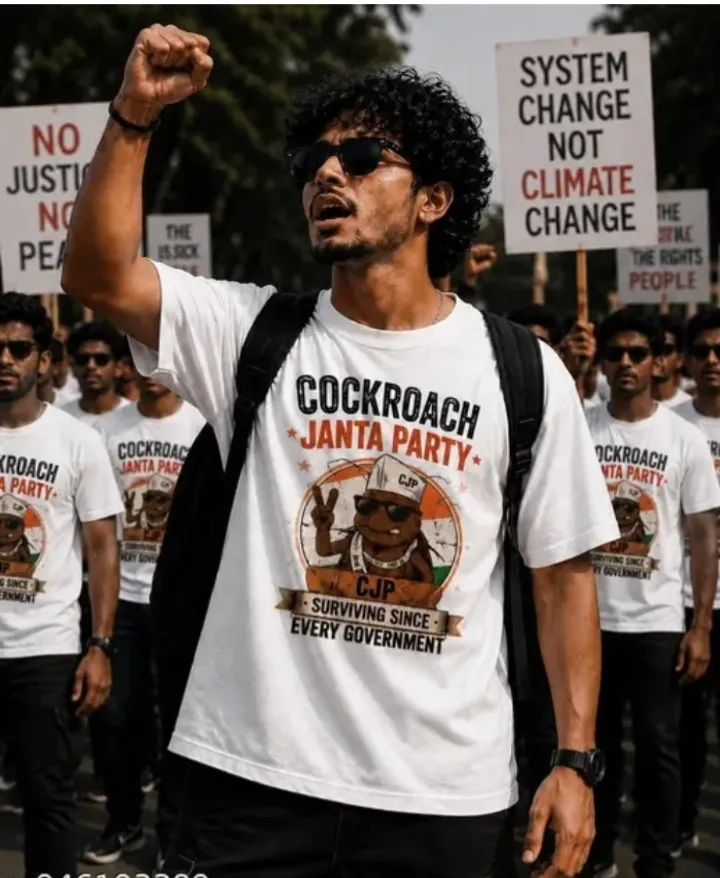 LM Cockroach Janta Party (CJP) T-Shirt White Oversized Tee Thick (S)